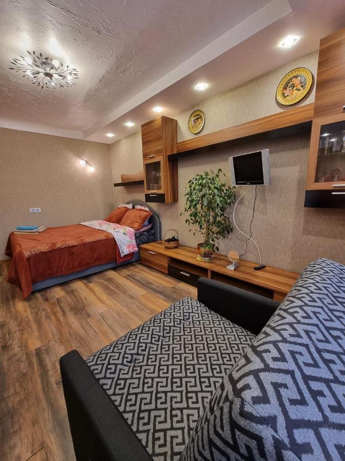 Margo-Apartament Ventspils Buitenkant foto